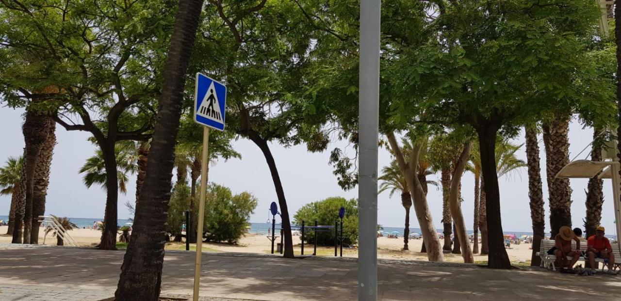 Concordia, Con Parking En El Puerto De Cambrils Apartman Kültér fotó